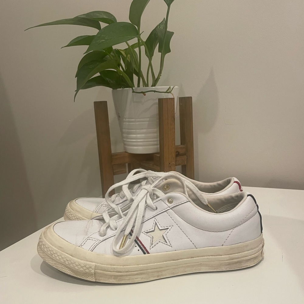 Converse One Star - Picture 1 of 4